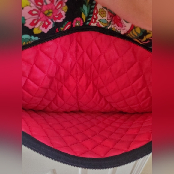 Vera Bradley Messenger Bag in Petal Paisley Navy Summer 2014 - Picture 8 of 14